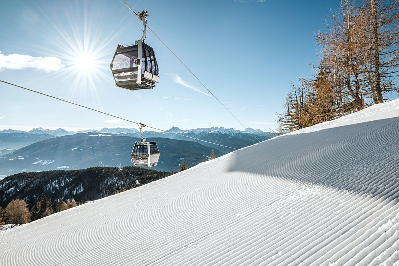 Tratterhof Mountain Sky Dolomites_Meransen_Winter_Skigebiet_Gondelbahn.jpg
