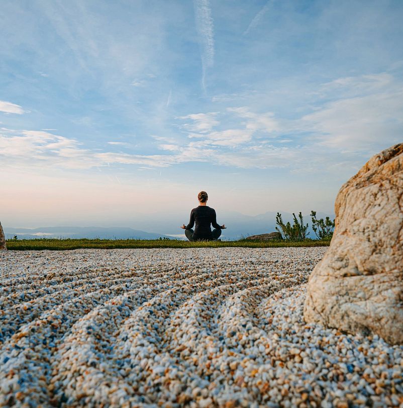 cmountain-resort-feuerberg-martin-hofmann-meditation.jpg