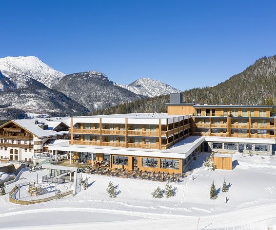 high-res_zugspitz_resort_0220-0423.jpg