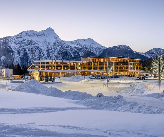 high-res_zugspitz_resort_0220-9147.jpg