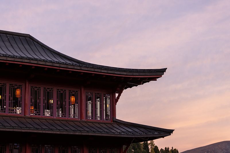 Chinaturm_Sonnenaufgang.jpg