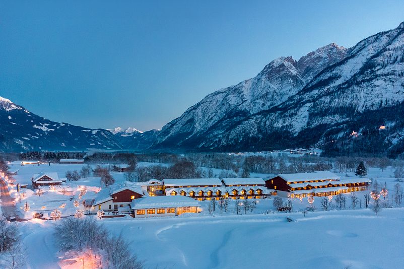 Dolomitengolf Hotel & Spa - hotelsINshape - best fitness hotels - best yoga hotels210115_martinlugger_golfhotel_Aussenansicht Winter.jpg