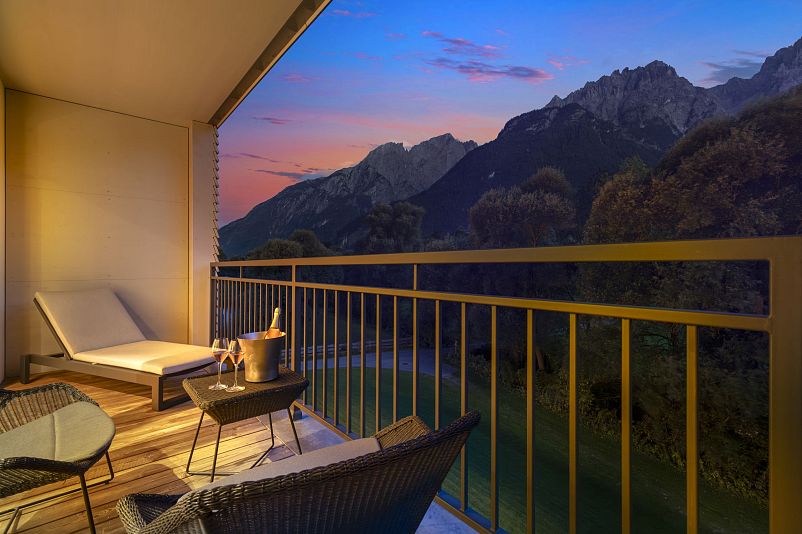 dolomitengolf-suites-hotelsinshape-best-fitness-hotels-best-yoga-hotels250921-martinlugger-golfhotel-57a6006.jpg