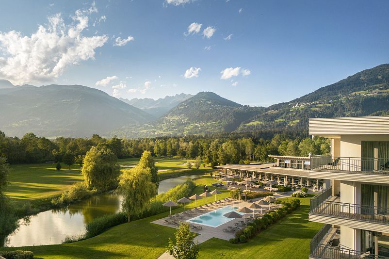 dolomitengolf-suites-hotelsinshape-best-fitness-hotels-best-yoga-hotelsdolomitengolf-suites-02.jpg