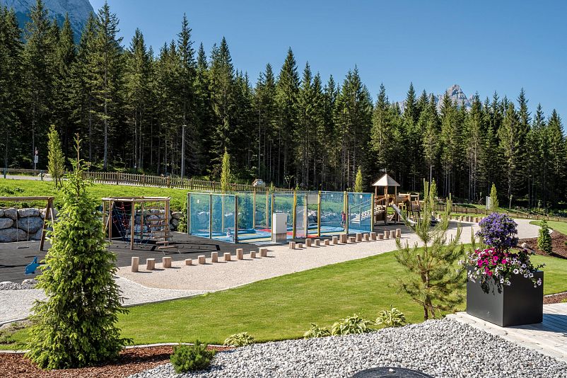 druck-zugspitzresort-0720-3587-hotelsinshape.jpg
