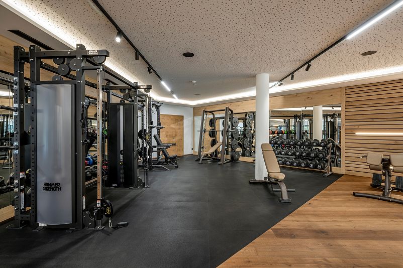 Fitnessstudio_Kaiserlodge_Schaffau_hotelsINshape-best fitness hotels.jpg