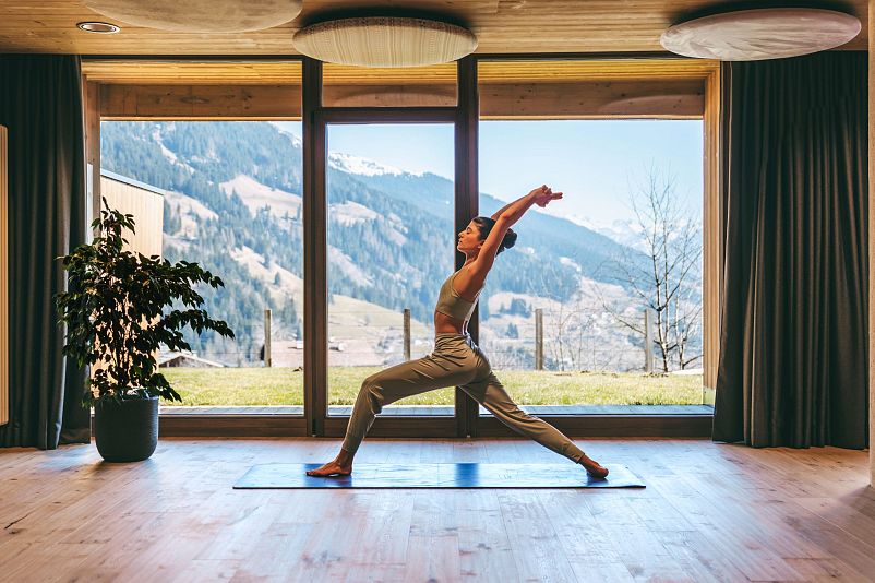 gassenhof-yoga-hotelsinshaperon-huettenrauch.jpg
