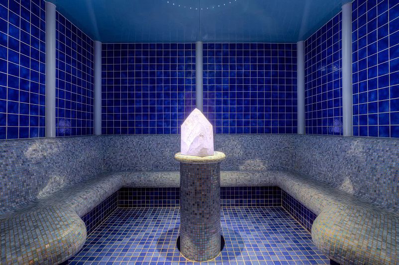 Hotel-Alpenhof-Hintertux-spa-area-steam-bath