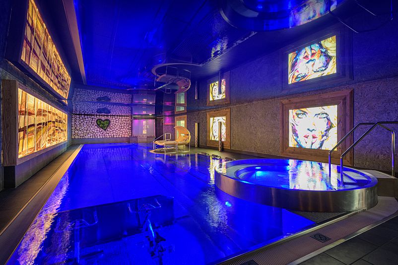 Hotel_Winzer_hotelsINshape_Innenpool_4136.JPG