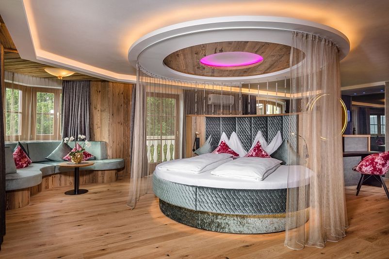 Hotel_Winzer_hotelsINshape_Zimmer_0001.jpg