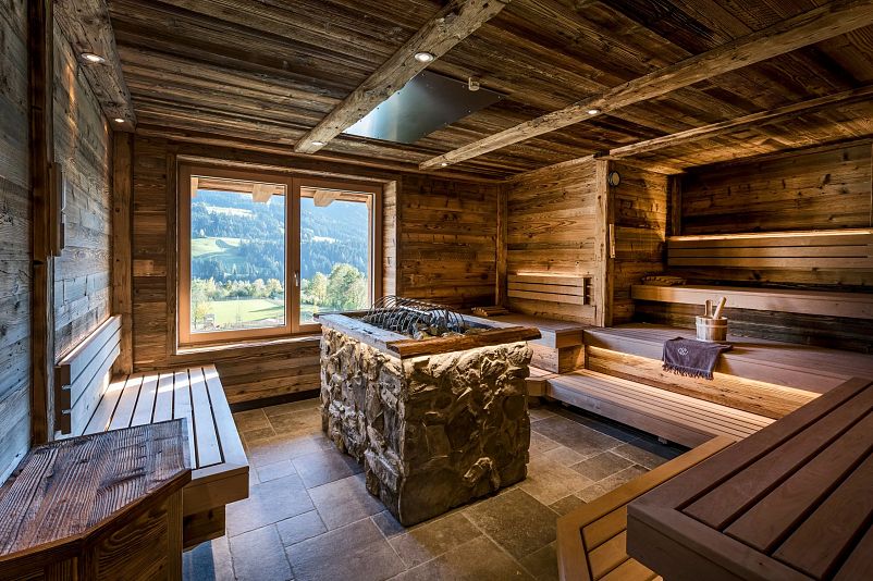 kaiserlodge-scheffau-am-wilden-kaiser-sauna-spa-1.webp