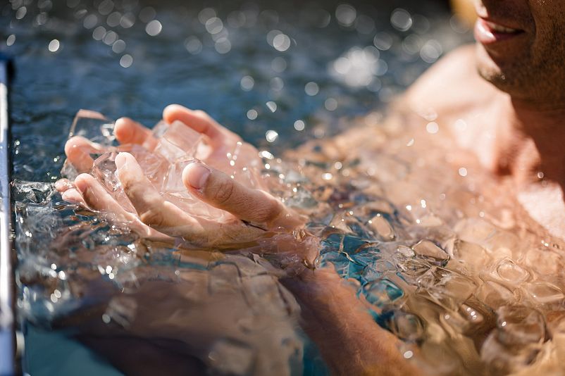 Ice bath in the longevity programme at Posthotel Achenkirch